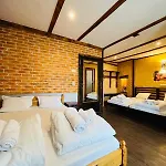 Rooms43 3*
