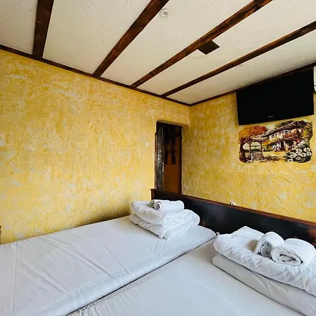 בית הארחה Rooms43 סופיה