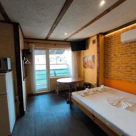 Rooms43 3*